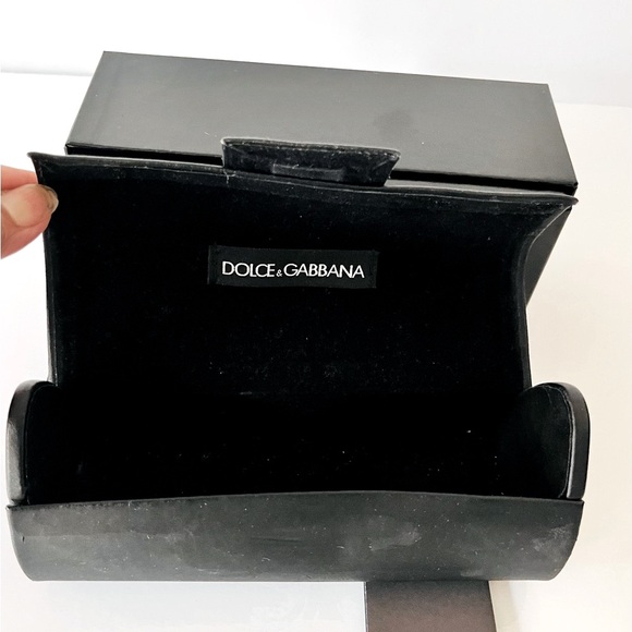 Dolce & Gabbana sunglass/eyeglass case and box with care/ authenticity cards - Picture 5 of 6